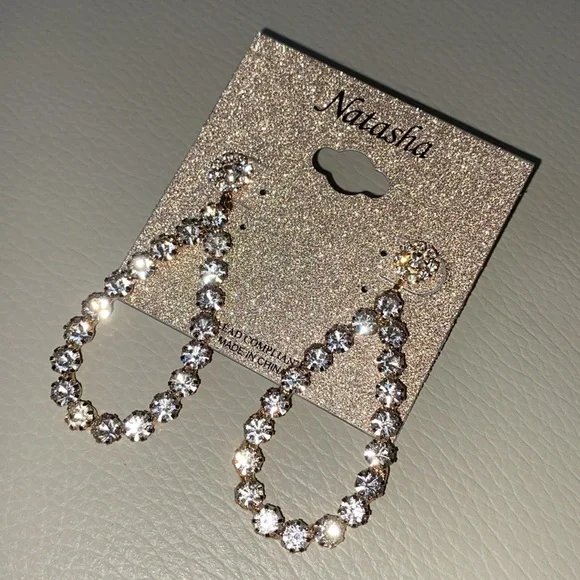 Tear drop rhinestone earrings🤩 - Picture 5 of 6